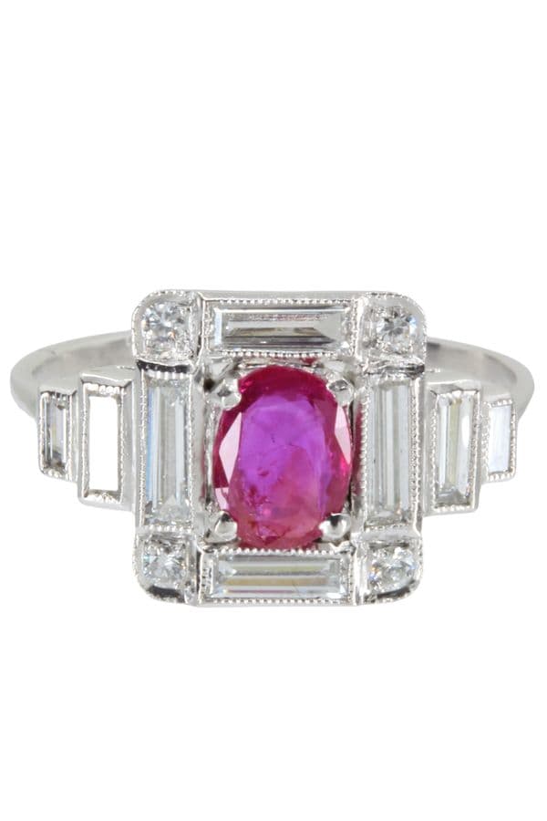 BAGUE ART DÉCO RUBIS BIRMAN ET DIAMANTS — vue 3