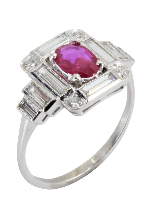 BAGUE ART DÉCO RUBIS BIRMAN ET DIAMANTS — vue 5