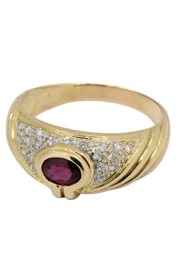 BAGUE MODERNE RUBIS ET DIAMANTS — vue 3
