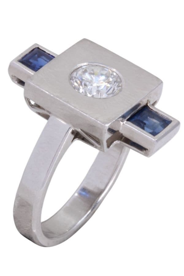 BAGUE ART-DÉCO SAPHIRS ET DIAMANT — vue 3
