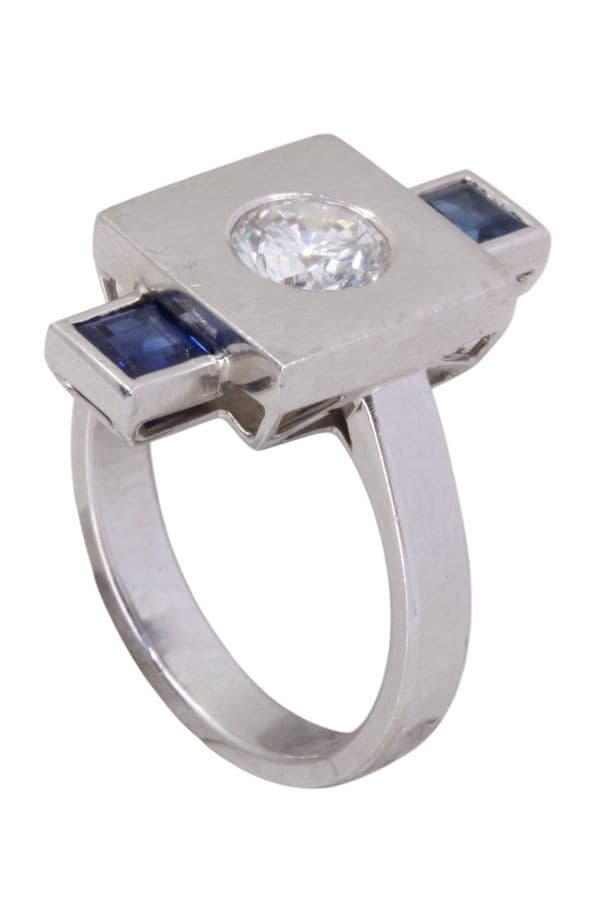 BAGUE ART-DÉCO SAPHIRS ET DIAMANT — vue 4