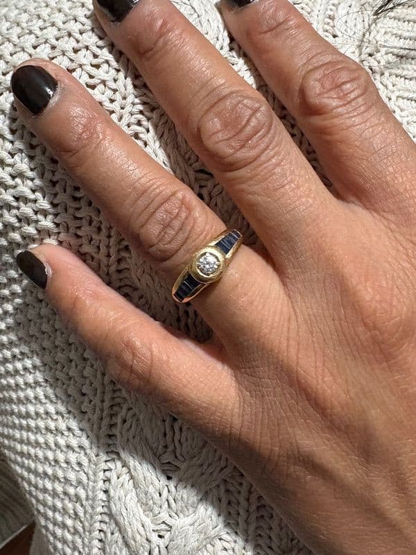 BAGUE MODERNE DIAMANT ET SAPHIRS — vue 2