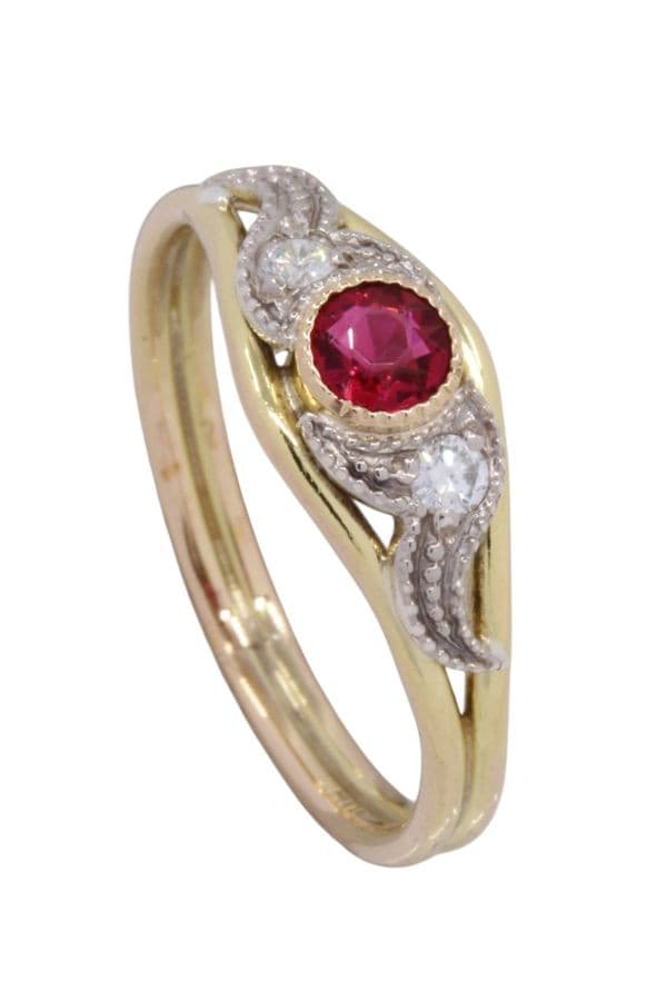 BAGUE ART-NOUVEAU GRENAT ET DIAMANTS — vue 5