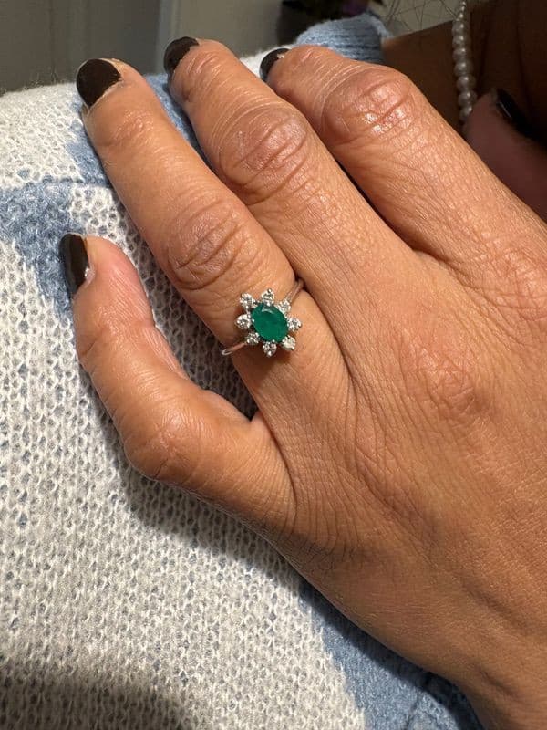 BAGE MARGUERITE EMERAUDE DIAMANTS — vue 2