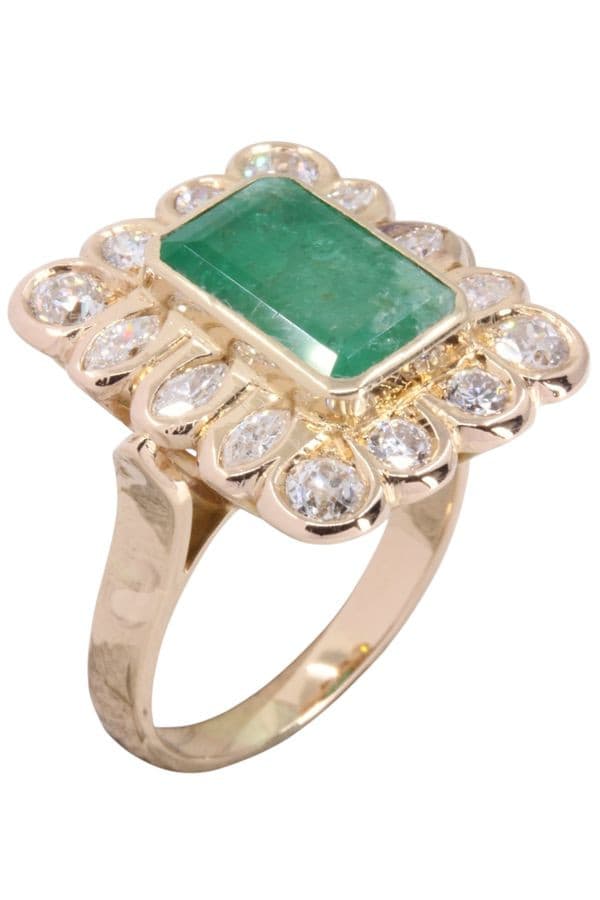 BAGUE MARGUERITE ÉMERAUDE ET DIAMANTS — vue 3