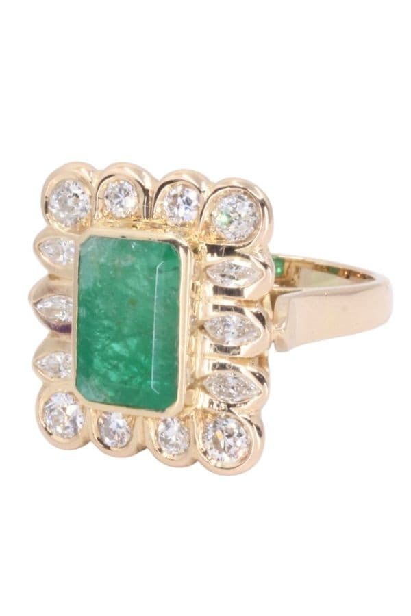 BAGUE MARGUERITE ÉMERAUDE ET DIAMANTS — vue 5