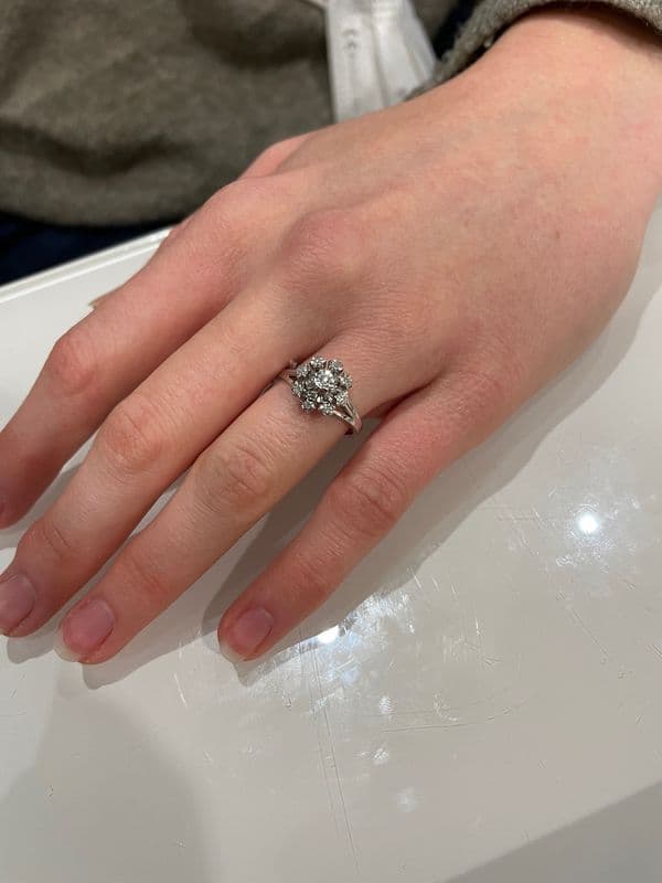 BAGUE MARGUERITE DIAMANTS — vue 2