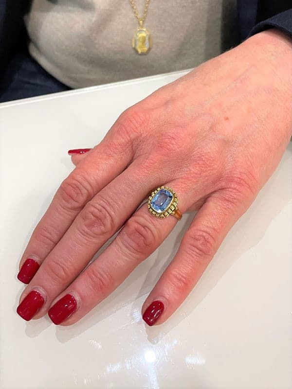 BAGUE MODERNE TOPAZE — vue 2
