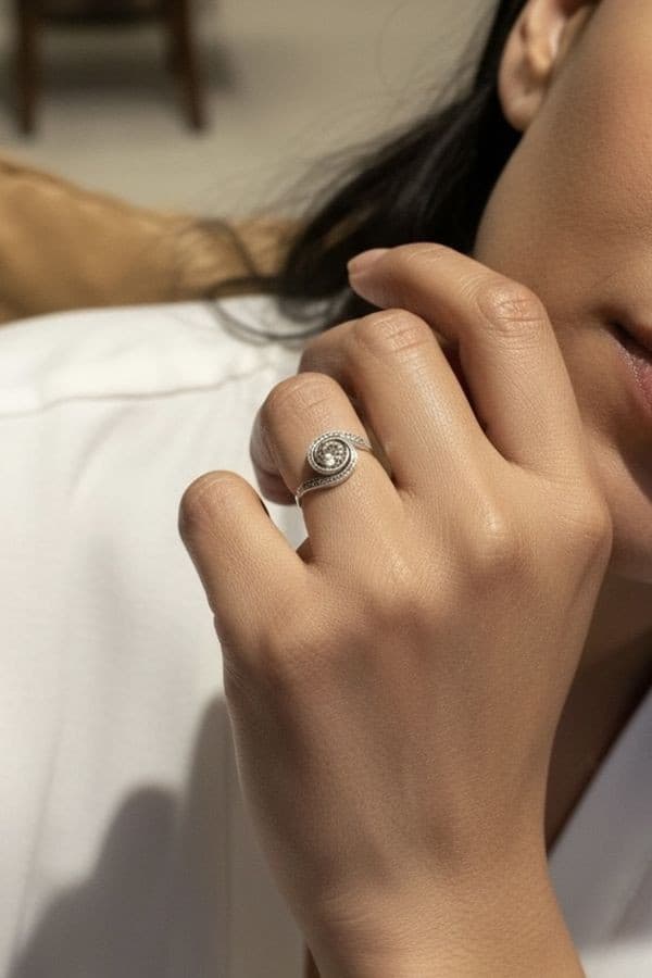 BAGUE TOURBILLON DIAMANTS — vue 2
