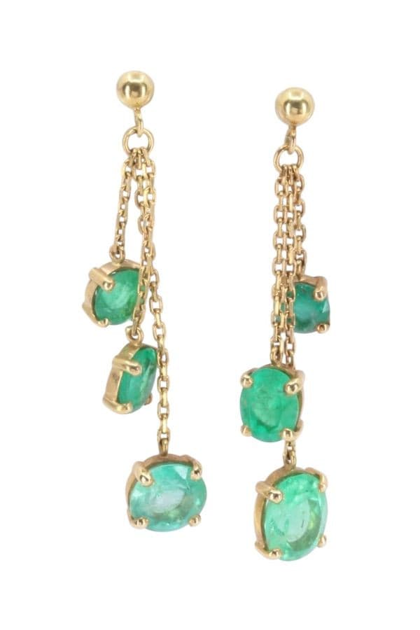 BOUCLES D'OREILLES PENDANTES ÉMERAUDES