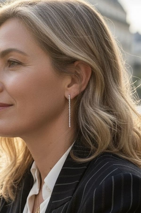BOUCLES D'OREILLES LIGNE DIAMANT — vue 2