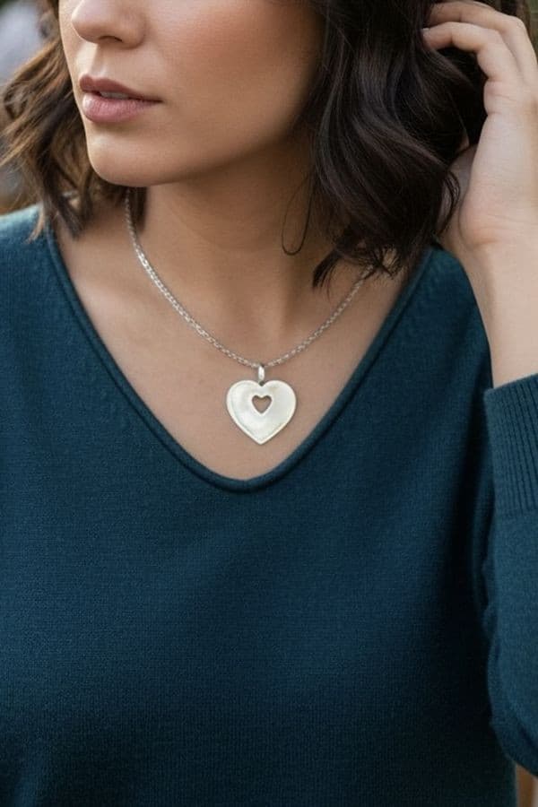 PENDENTIF COEUR POIRAY ARGENT — vue 2