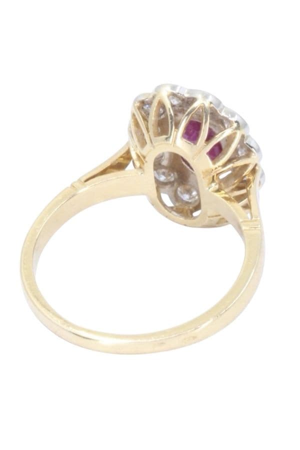 BAGUE MARGUERITE RUBIS ET DIAMANTS — vue 6
