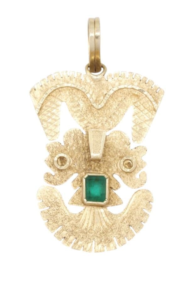 PENDENTIF ÉMERAUDE STYLE PRÉCOLOMBIEN — vue 1