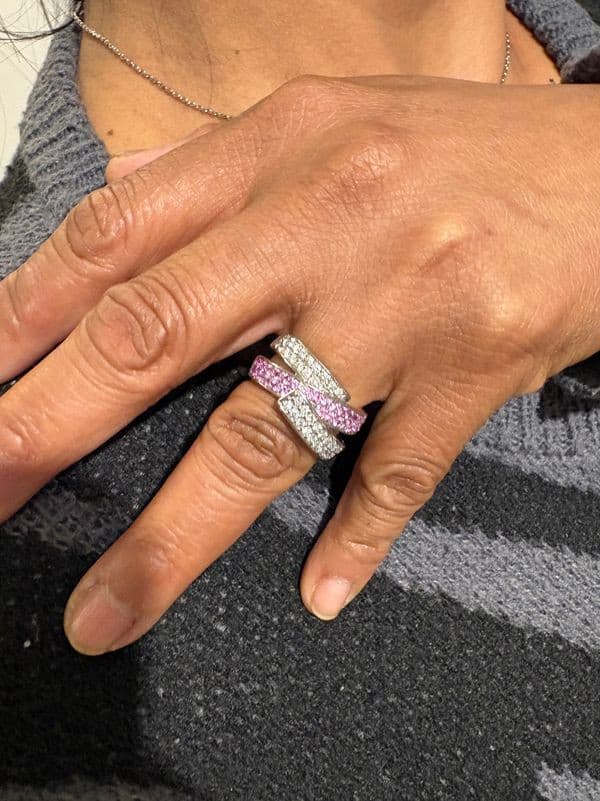 BAGUE RUBAN SAPHIRS ROSES ET DIAMANTS — vue 2