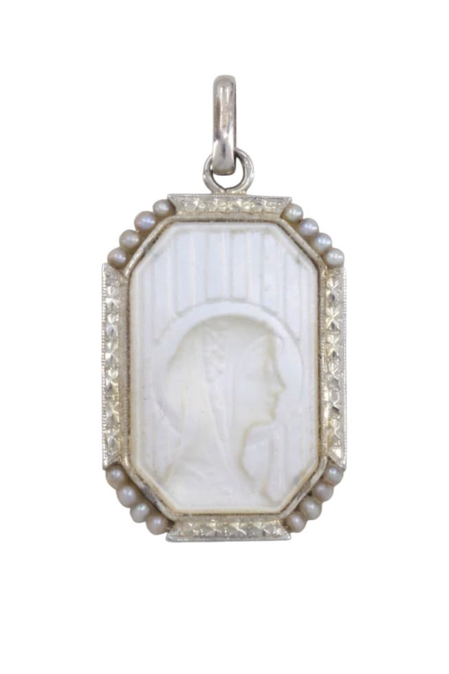 MEDAILLE VIERGE ART-DÉCO NACRE — vue 1