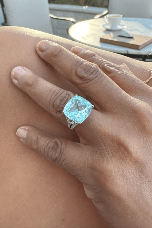 BAGUE ANCIENNE TOPAZE ET DIAMANTS — vue 2