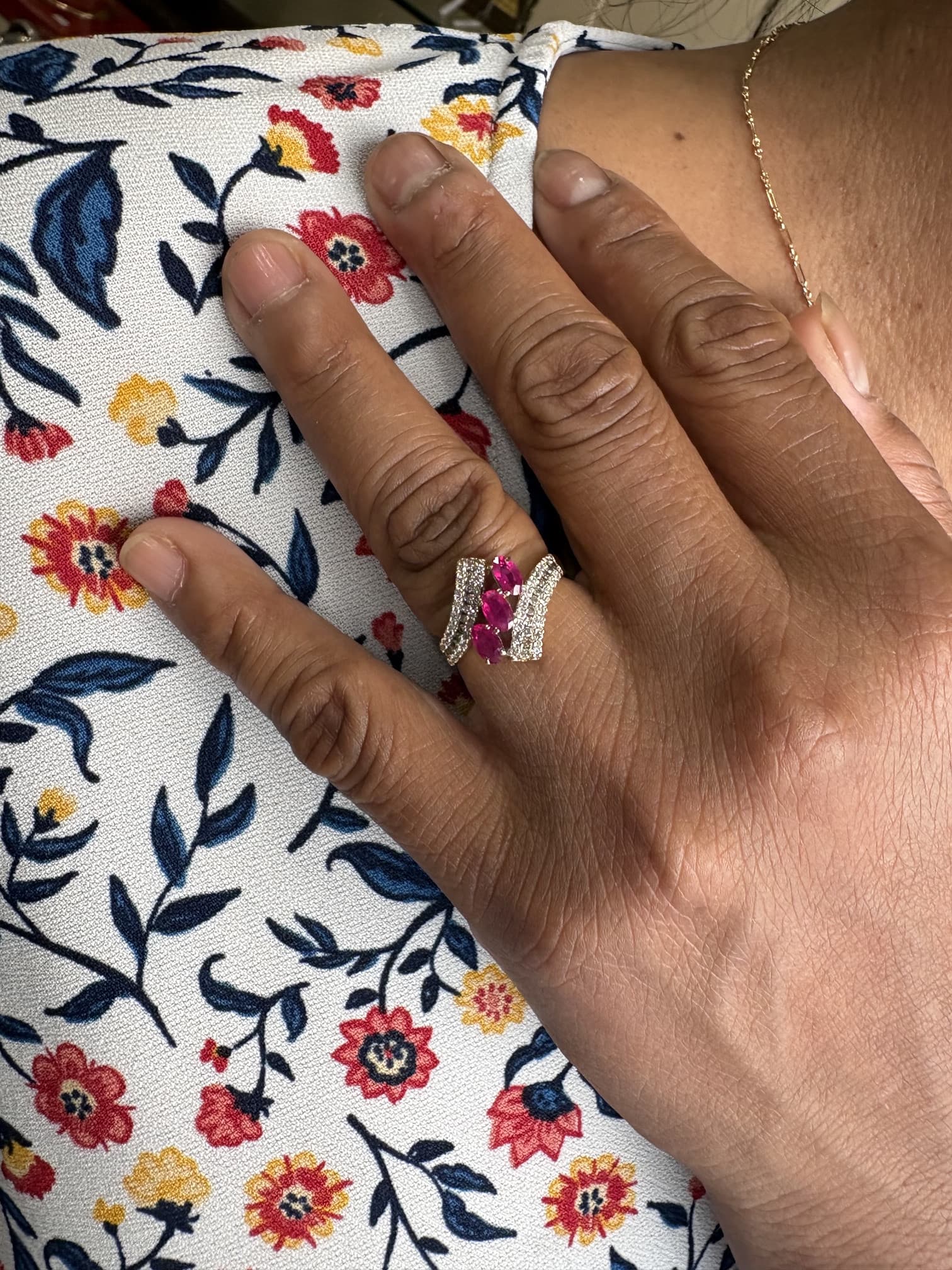BAGUE RUBIS ET DIAMANTS — vue 2