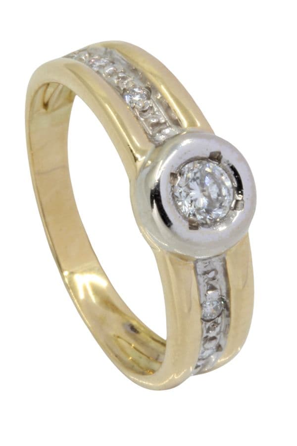 BAGUE MODERNE DIAMANTS — vue 3