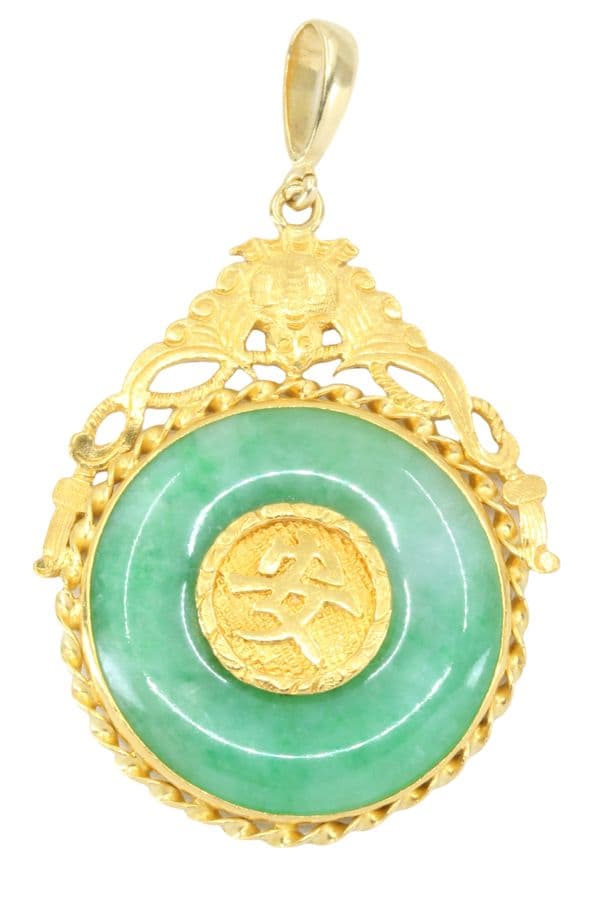 PENDENTIF CHINOIS EN JADE — vue 1