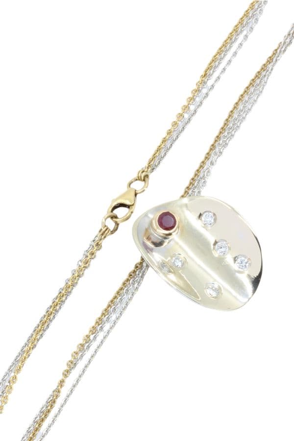 COLLIER DE CRÉATEUR RUBIS ET DIAMANTS — vue 3