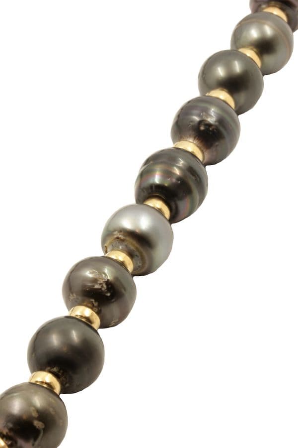 COLLIER DE PERLES NOIRES — vue 2