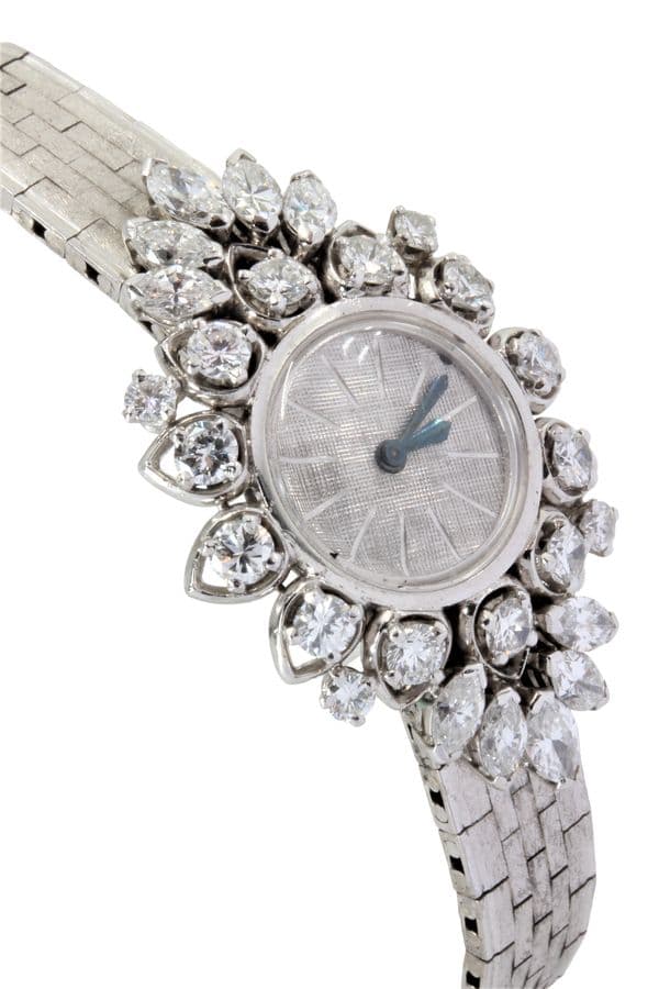MONTRE BIJOU LECOULTRE OR BLANC ET DIAMANTS — vue 3