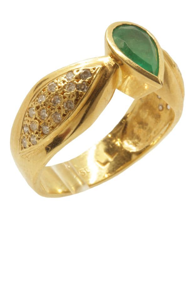 BAGUE MODERNE ÉMERAUDE ET DIAMANTS — vue 4