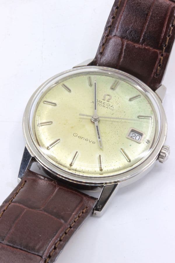 OMEGA SEAMASTER AUTOMATIC — vue 3