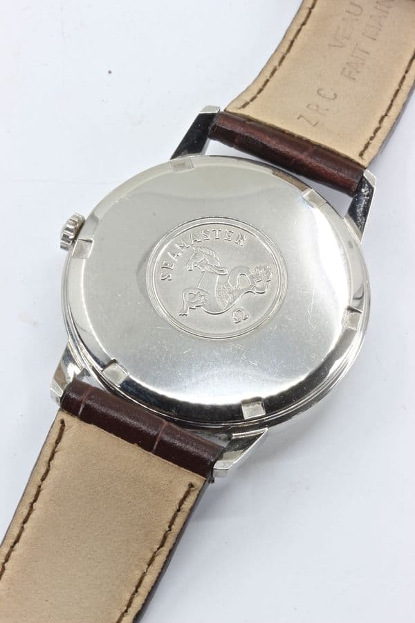 OMEGA SEAMASTER AUTOMATIC — vue 4