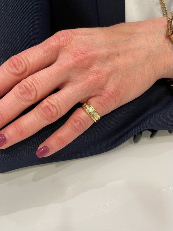 BAGUE MODERNE DIAMANTS — vue 2