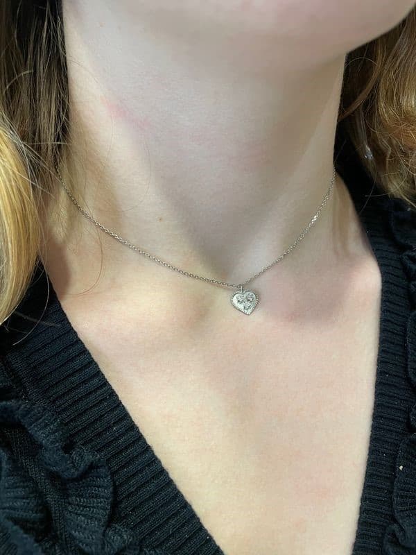COLLIER ANCIEN CŒUR DIAMANTS — vue 2