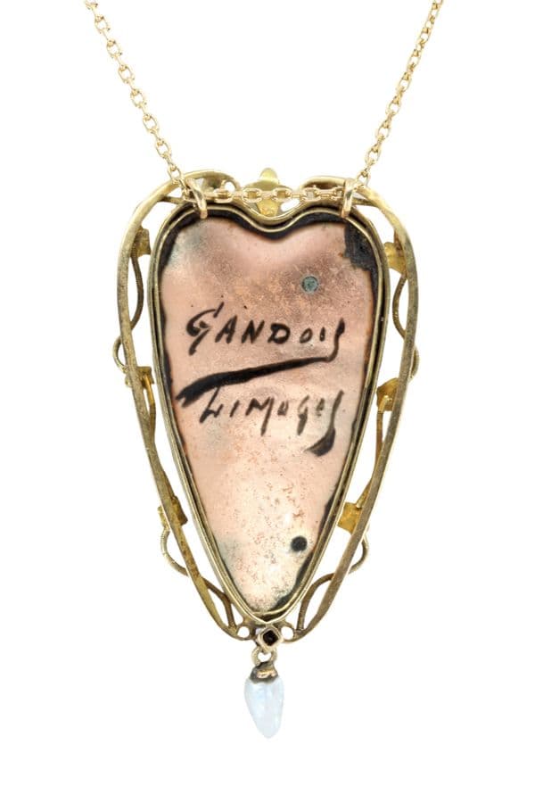 COLLIER ANCIEN ÉMAIL DE LIMOGES ET NACRE — vue 4