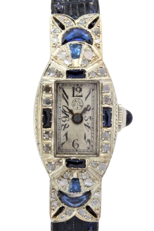 MONTRE ART-DÉCO SAPHIRS ET DIAMANTS