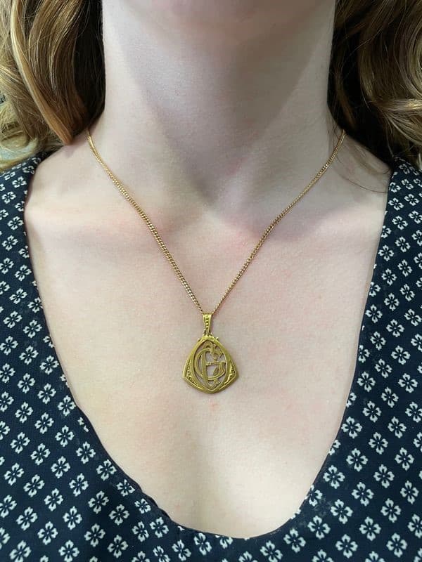 PENDENTIF ANCIEN MONOGRAMME — vue 2