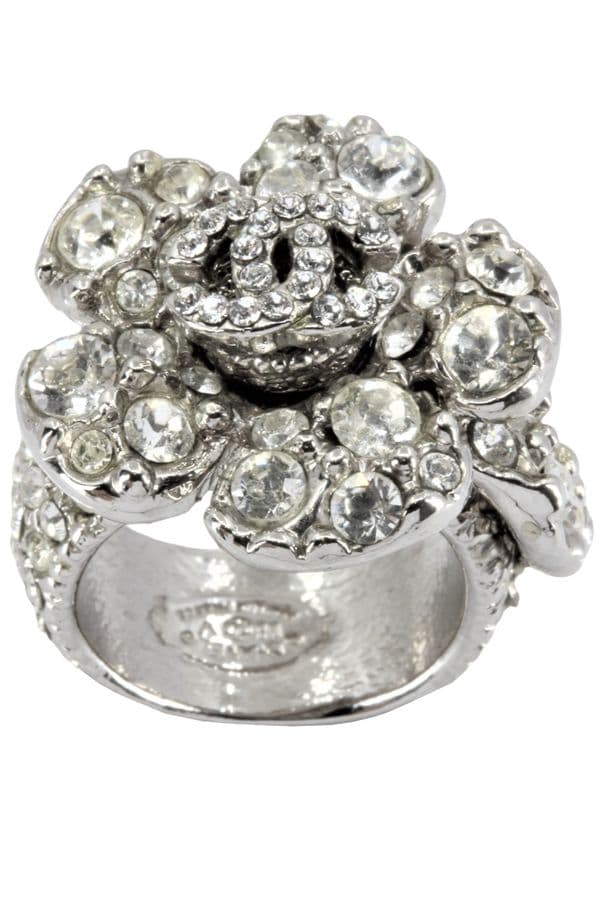 BAGUE "CAMÉLIA" SIGNÉE CHANEL