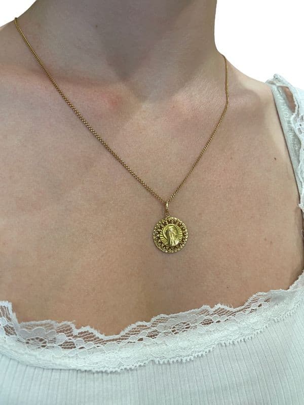 MÉDAILLE VIERGE AJOURÉE — vue 2
