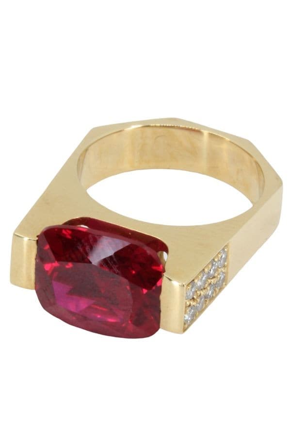 BAGUE DE CRÉATEUR RUBIS ET DIAMANTS — vue 5