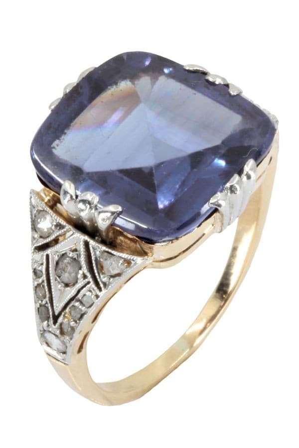 BAGUE ART-DÉCO SAPHIR VIOLET ET DIAMANTS — vue 3