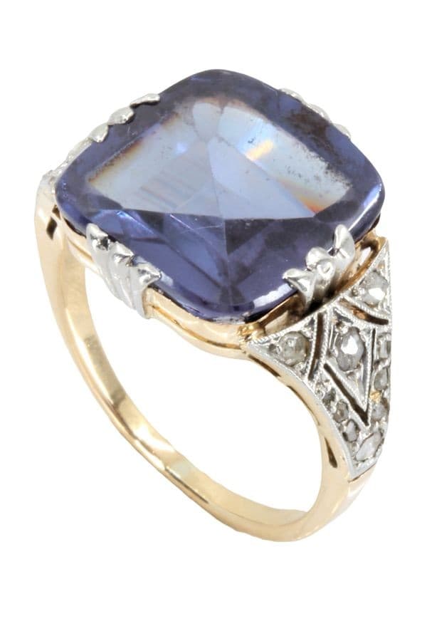 BAGUE ART-DÉCO SAPHIR VIOLET ET DIAMANTS — vue 4