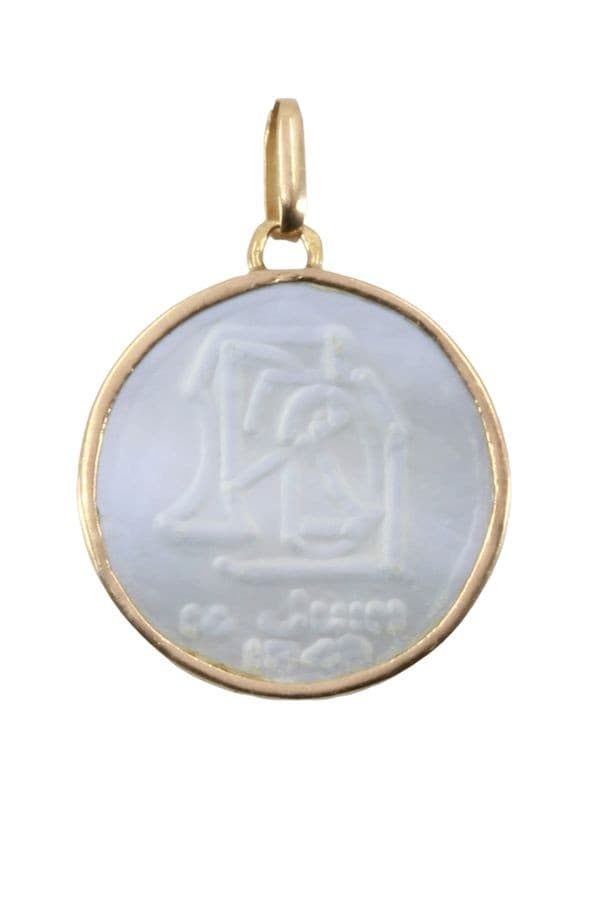 MÉDAILLE VIERGE NACRE — vue 3
