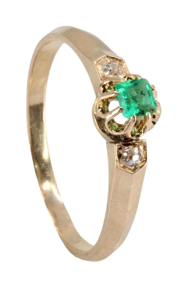 BAGUE NAPOLÉLON III ÉMERAUDE ET DIAMANTS — vue 4
