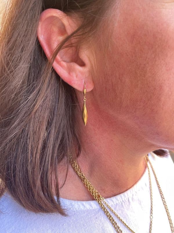 BOUCLES D'OREILLES ANCIENNES — vue 2