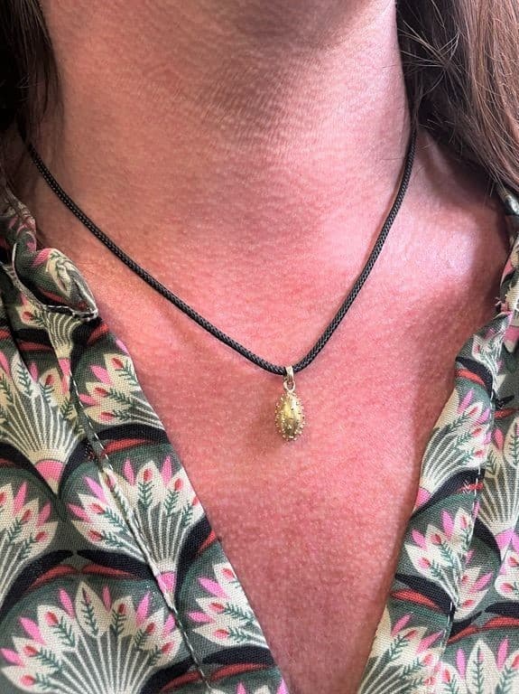 PENDENTIF ANCIEN OVALE — vue 2