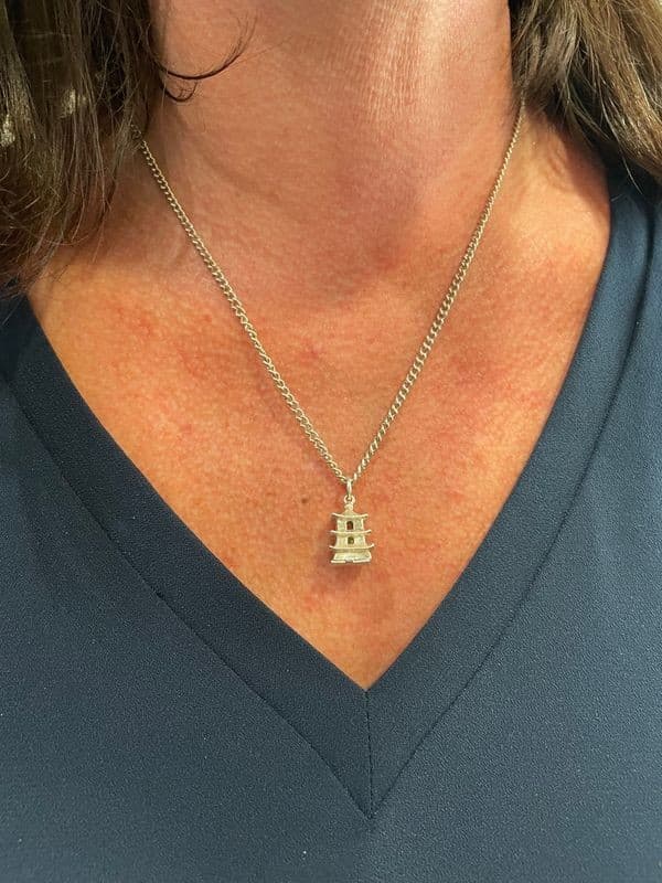 PENDENTIF ARGENT PAGODE — vue 2