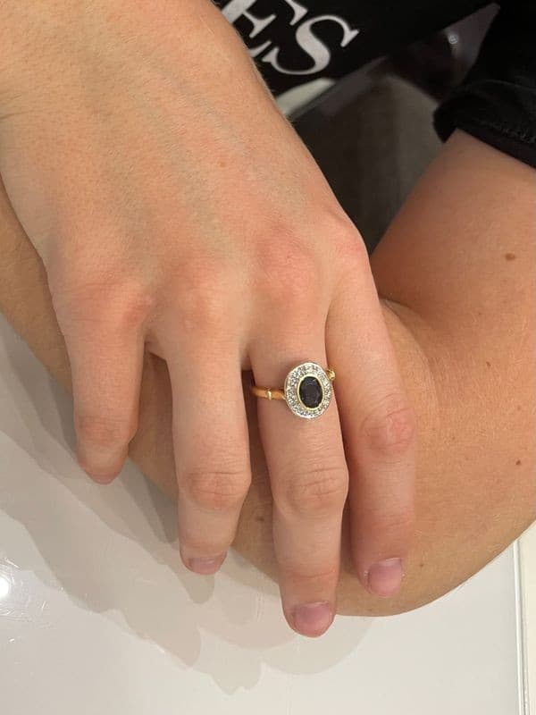 BAGUE SAPHIR ET DIAMANTS — vue 2