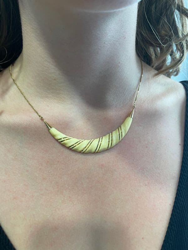 COLLIER ANCIEN IVOIRE — vue 2
