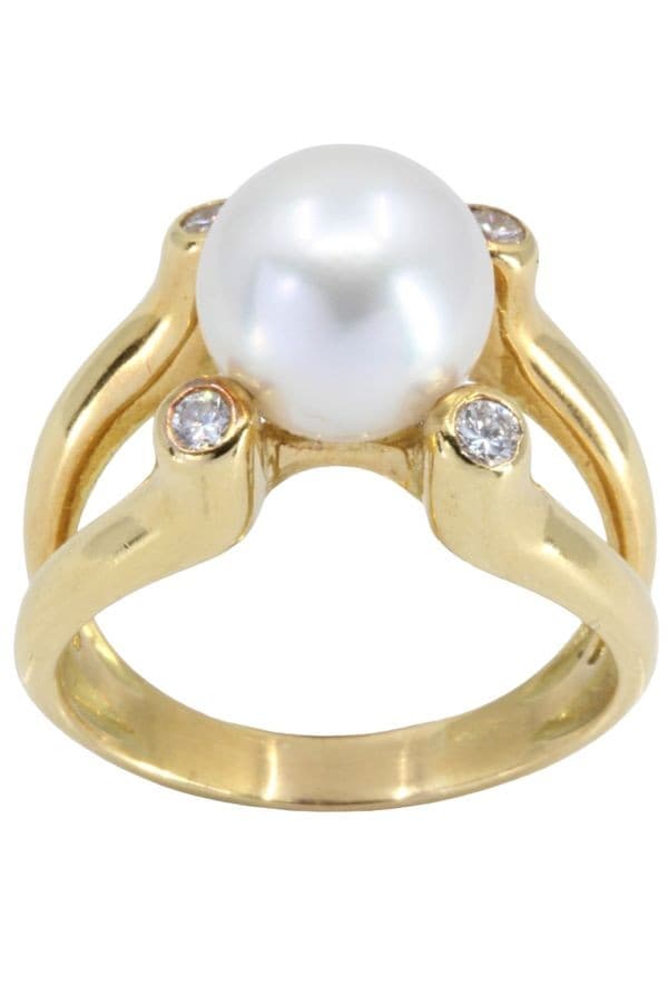 BAGUE MODERNE PERLE ET DIAMANTS — vue 1
