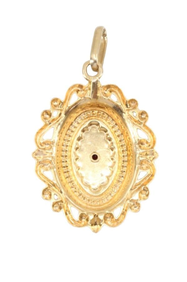 PENDENTIF ANCIEN RUBIS — vue 3