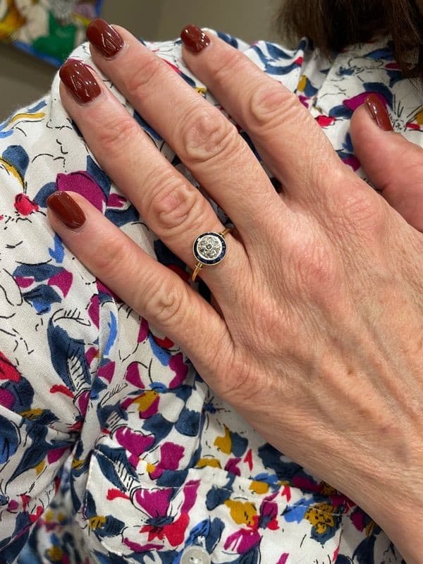 BAGUE ART-DÉCO SAPHIRS ET DIAMANTS — vue 2